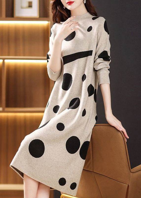 Effortlessly Elegant Sweater with a Timeless Design