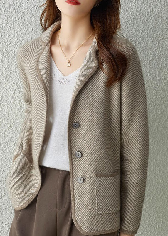 Classic Vintage & Enduringly Stylish Coat