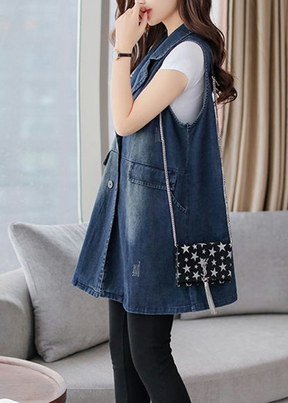 Classic Vintage Coat with a Flattering Fit