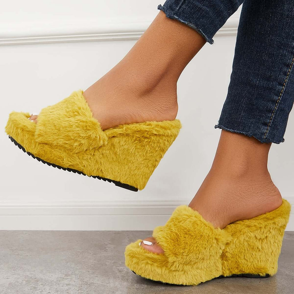 Stylish Orthopedic Slippers for Any Occasion