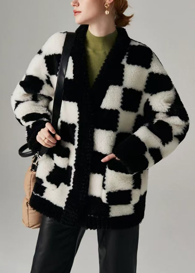 Gracefully Styled Coat for Any Occasion