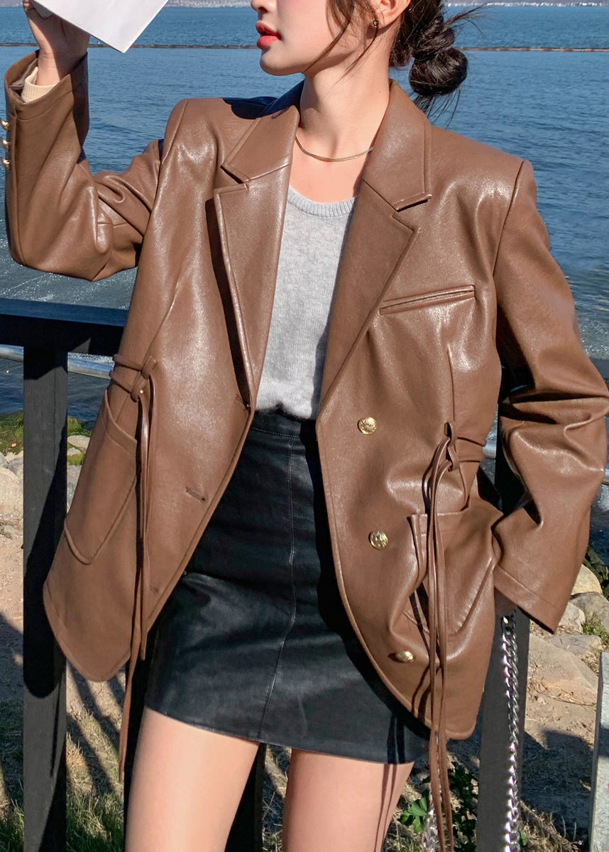 Classic Vintage Jacket with a Flattering Fit