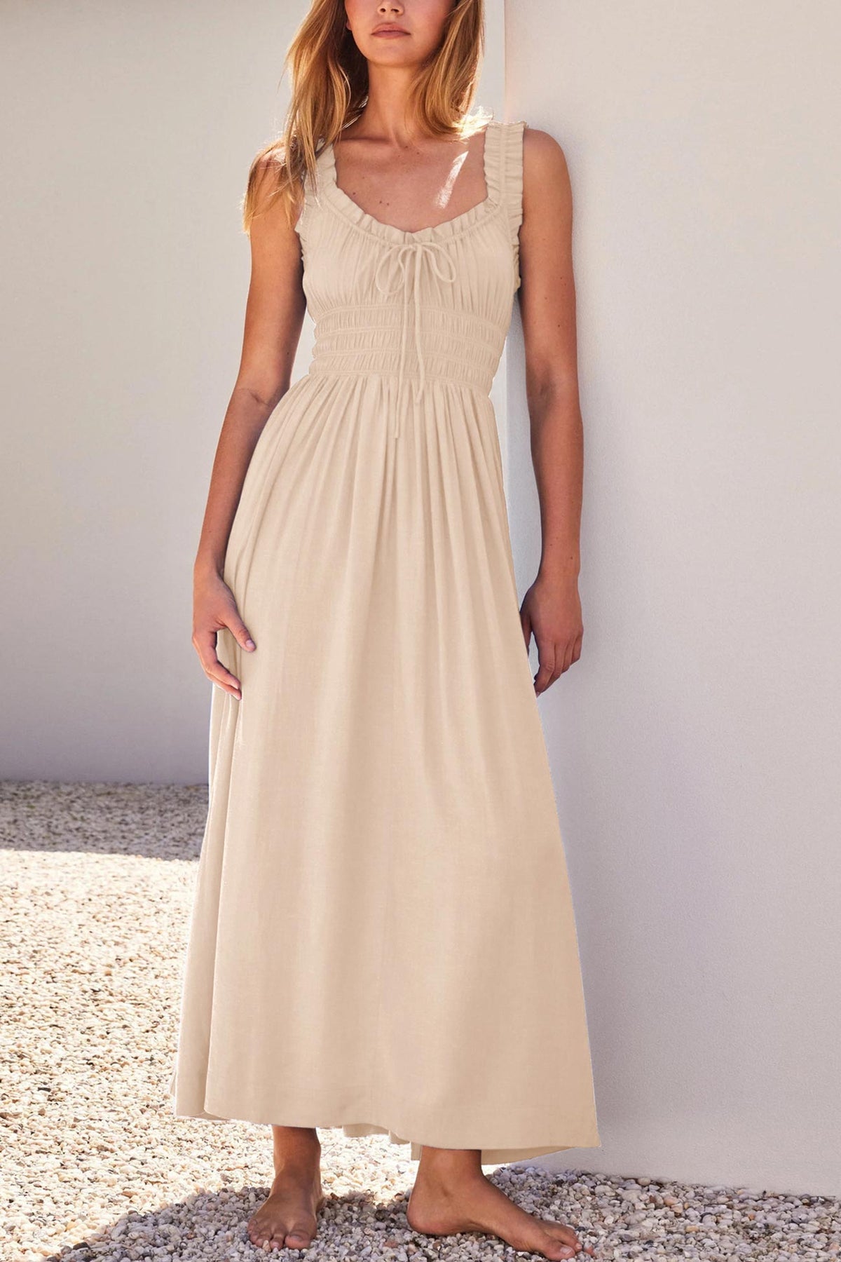 Sophisticated Dress with a Clean Classic Look