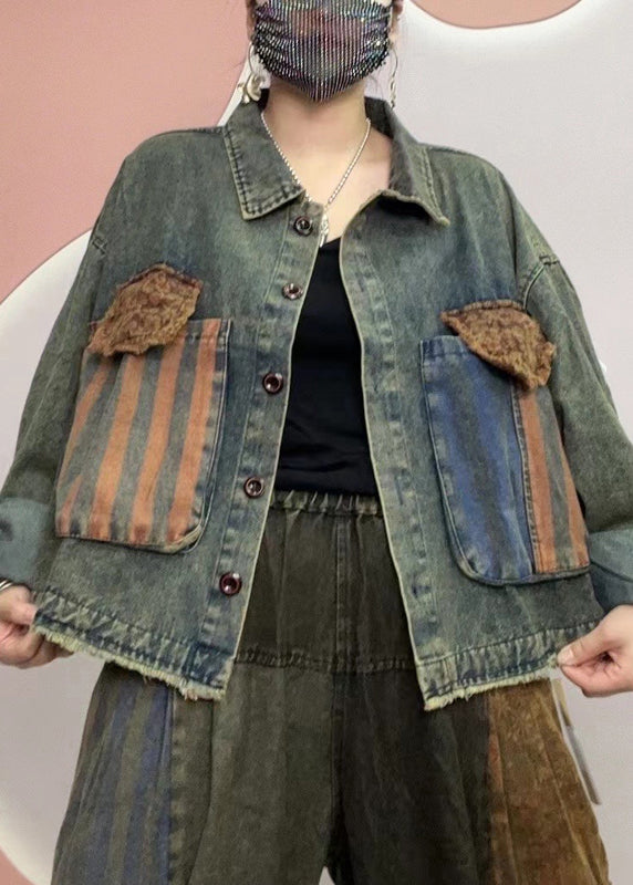 Gracefully Styled Coat for Any Occasion