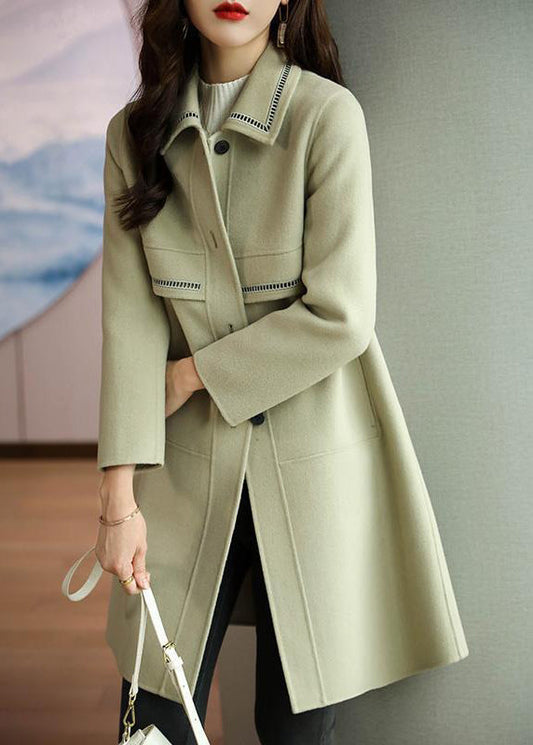 Effortlessly Elegant Jacket with a Timeless Design