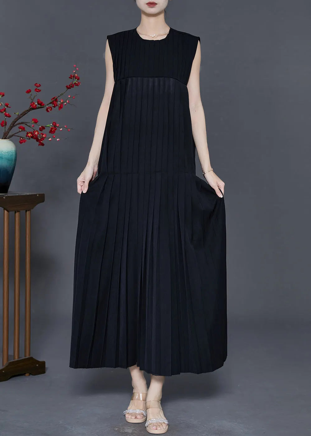 Sophisticated Dress with a Clean Classic Look