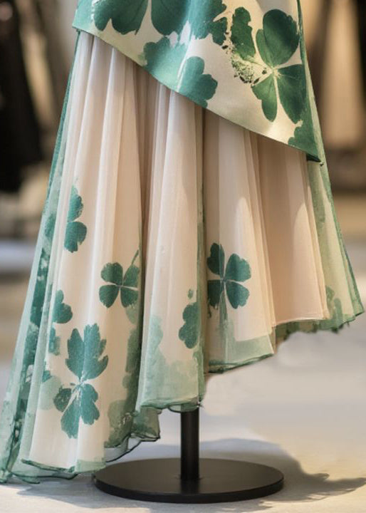 Well Tailored Garment with a Graceful Silhouette