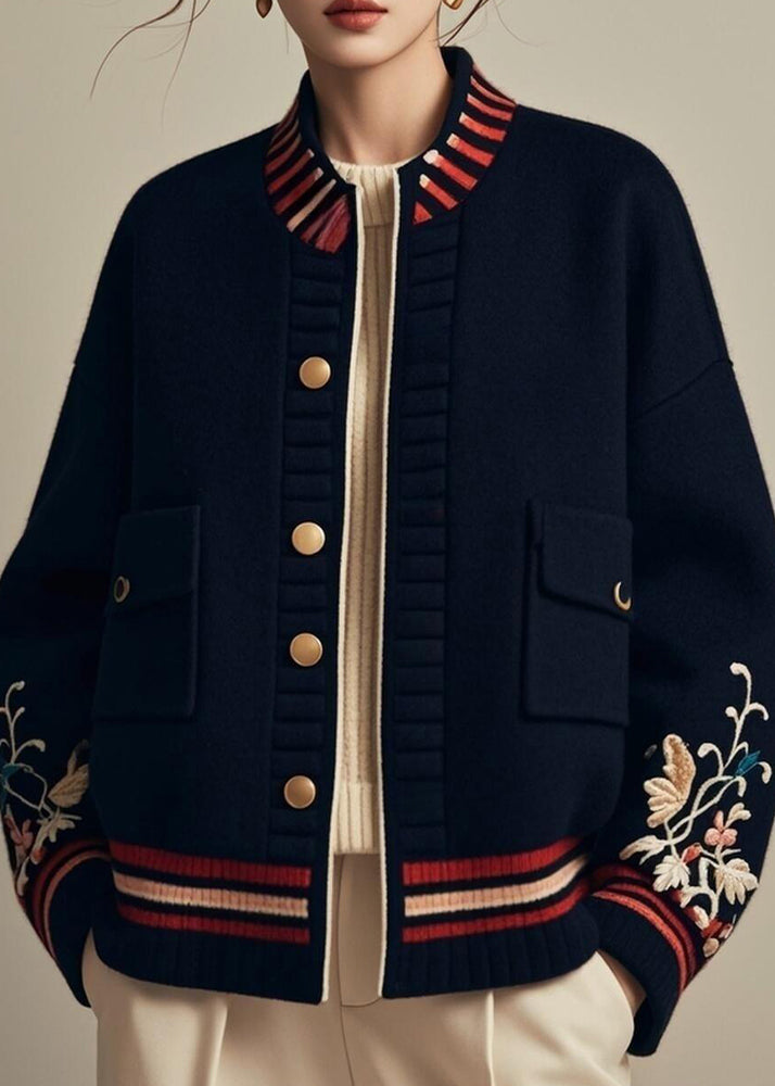 Beautifully Finished Coat in a Timeless Design