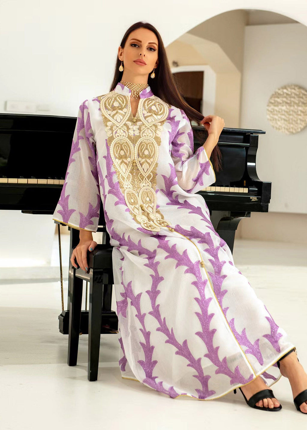Beautifully Crafted Dress in a Classic Style