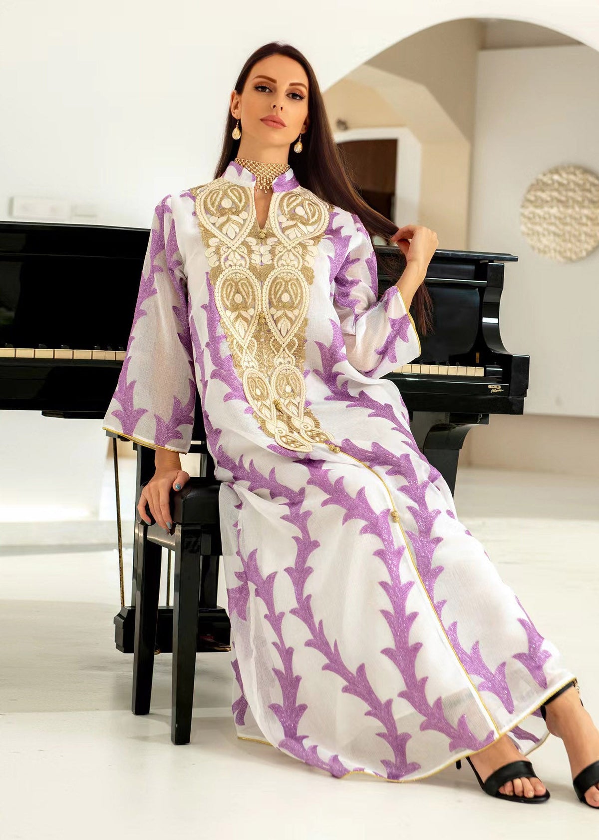 Beautifully Crafted Dress in a Classic Style