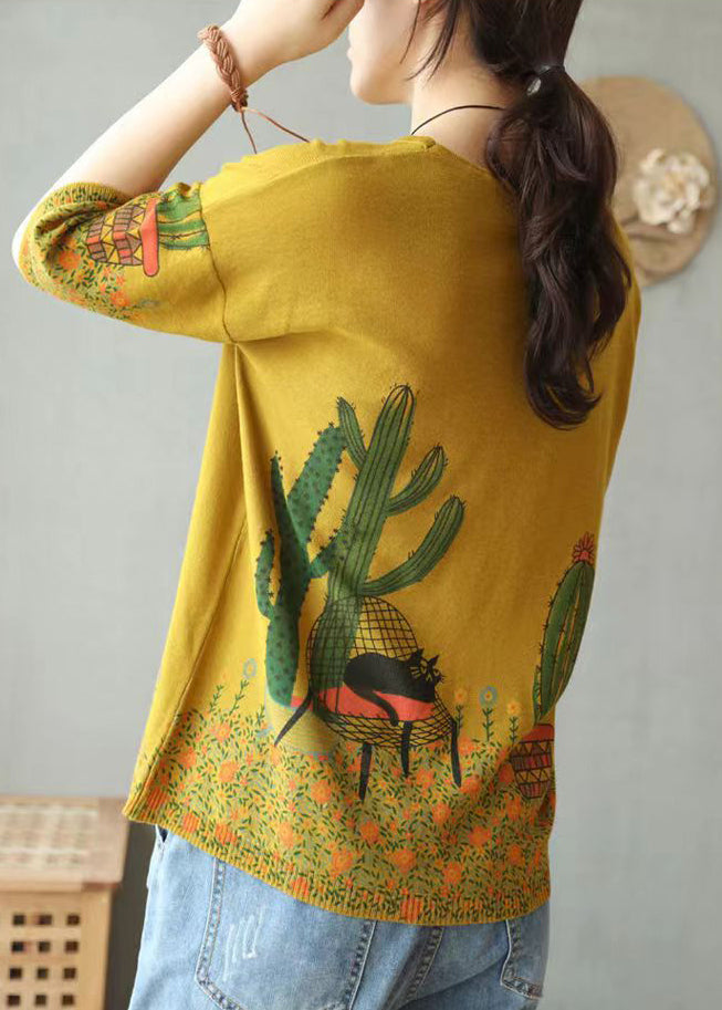 Classic Vintage Shirt with a Flattering Fit