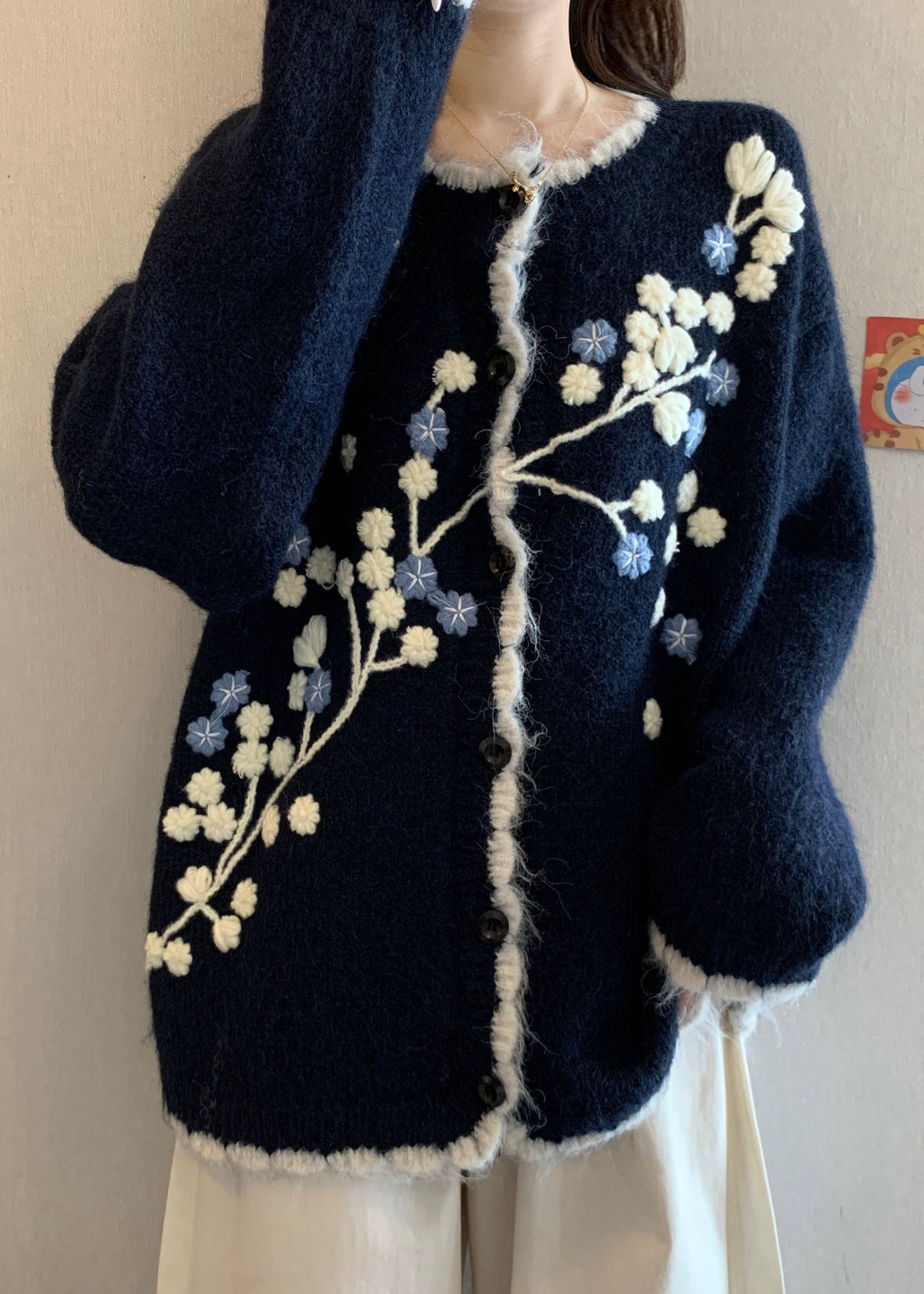 Gracefully Styled Cardigan for Any Occasion