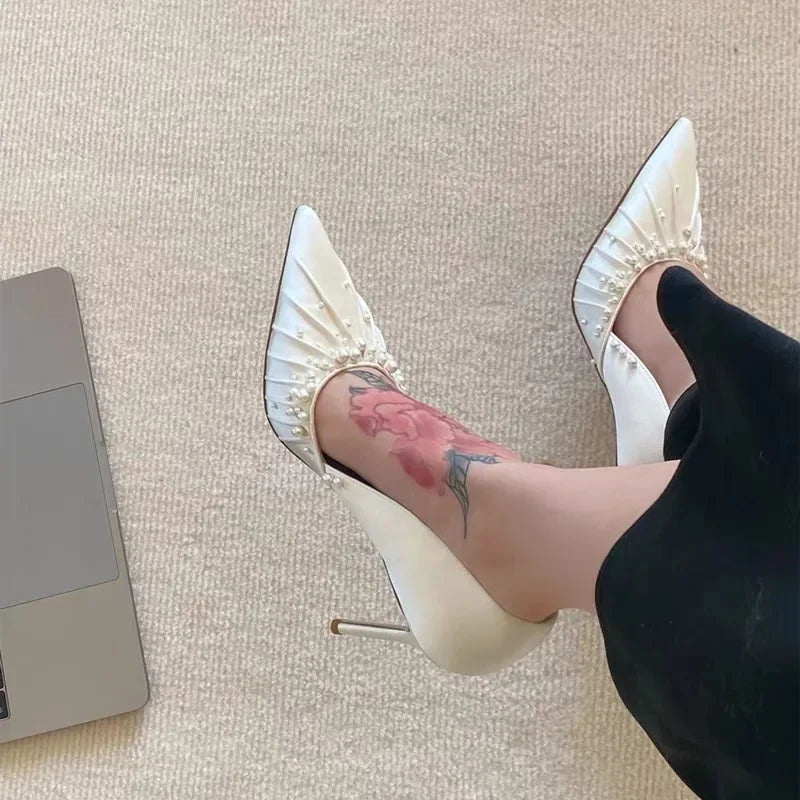 Chic Orthopedic Heels with Unique Design