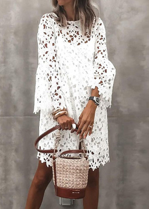 Beautifully Finished Dress in a Timeless Design