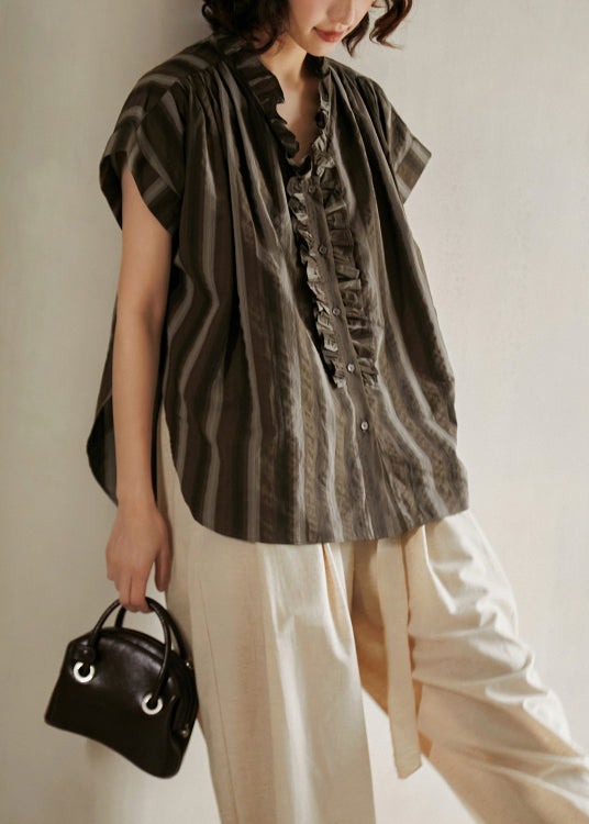 Sophisticated Blouse with a Clean Classic Look