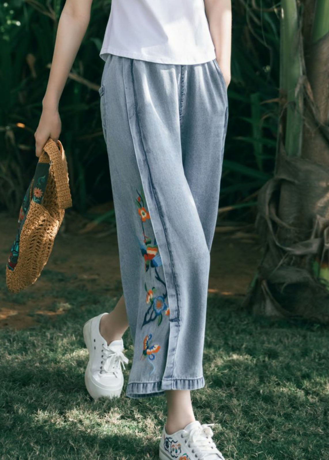 Classic Vintage Pants with a Flattering Fit