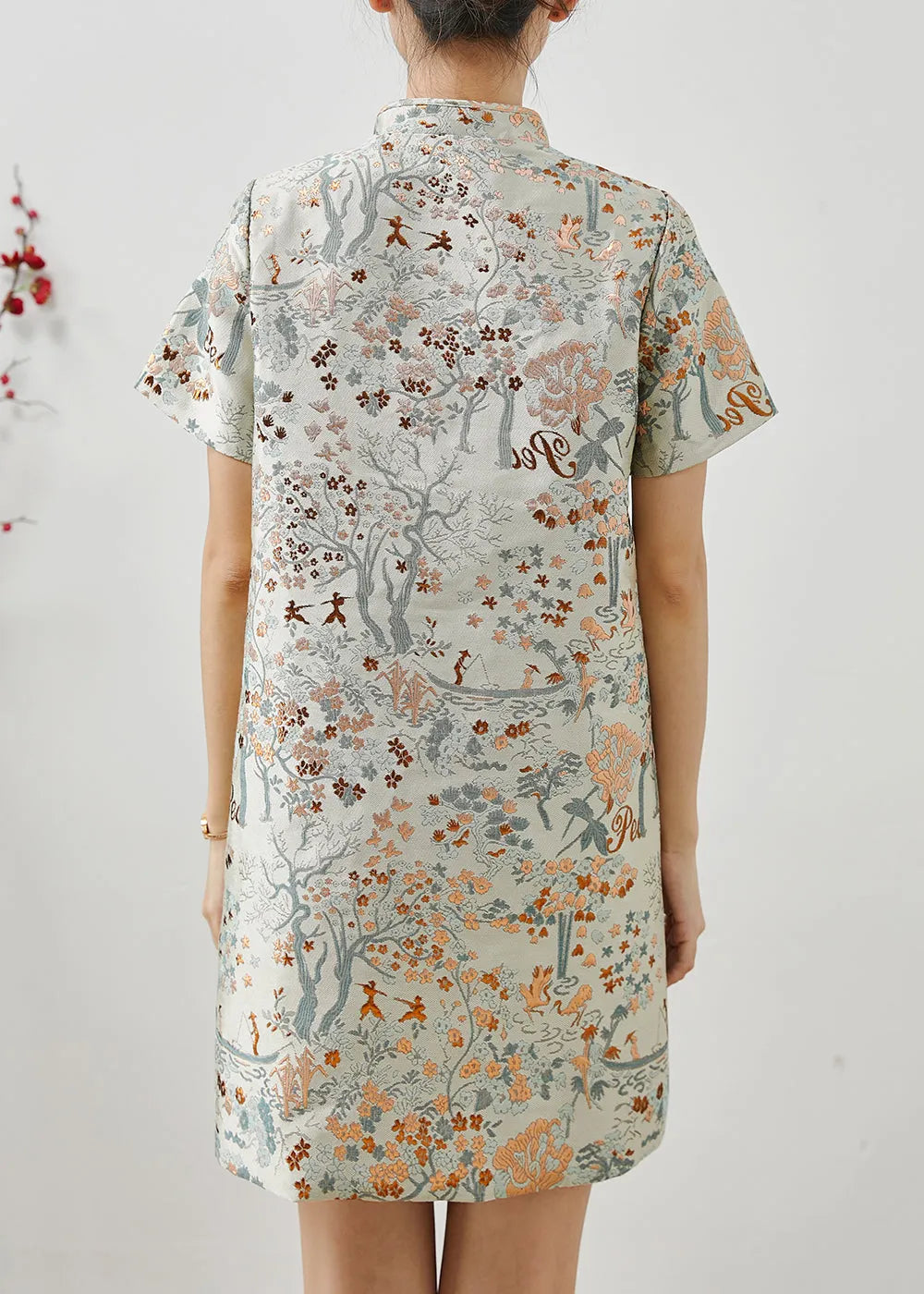 Polished Dress with an Effortless Classic Look