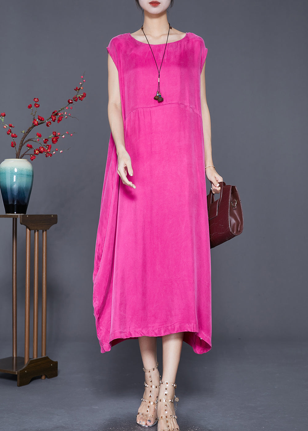 Classic Vintage Dress with a Flattering Fit