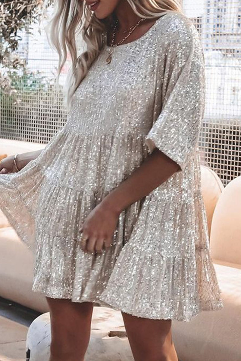 Gracefully Styled Dress for Any Occasion