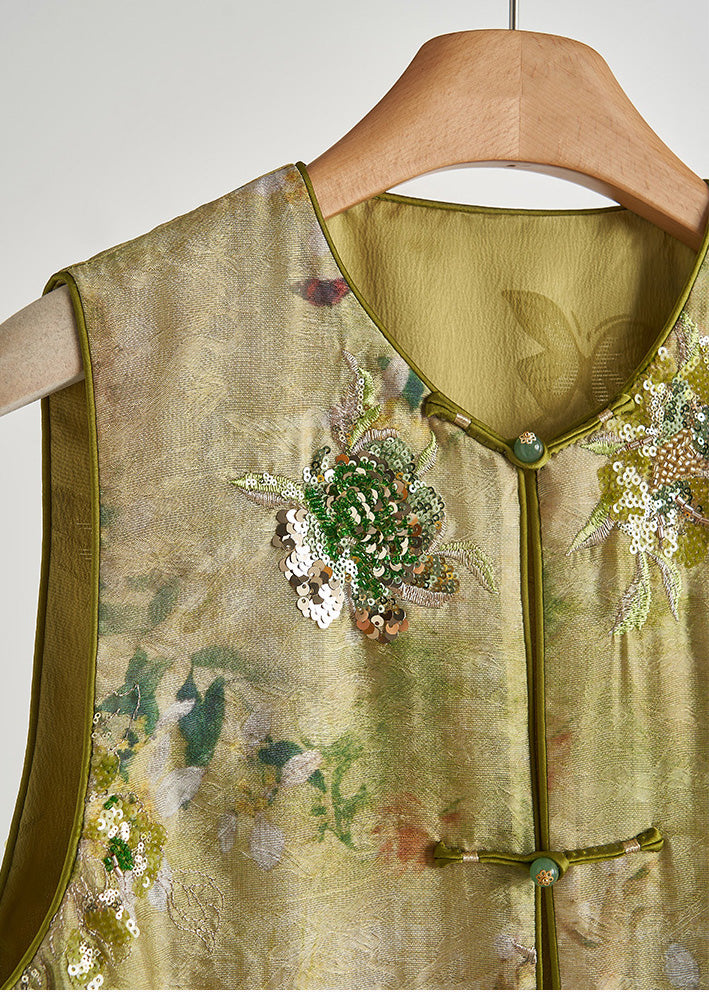 Classic Vintage Garment with a Flattering Fit