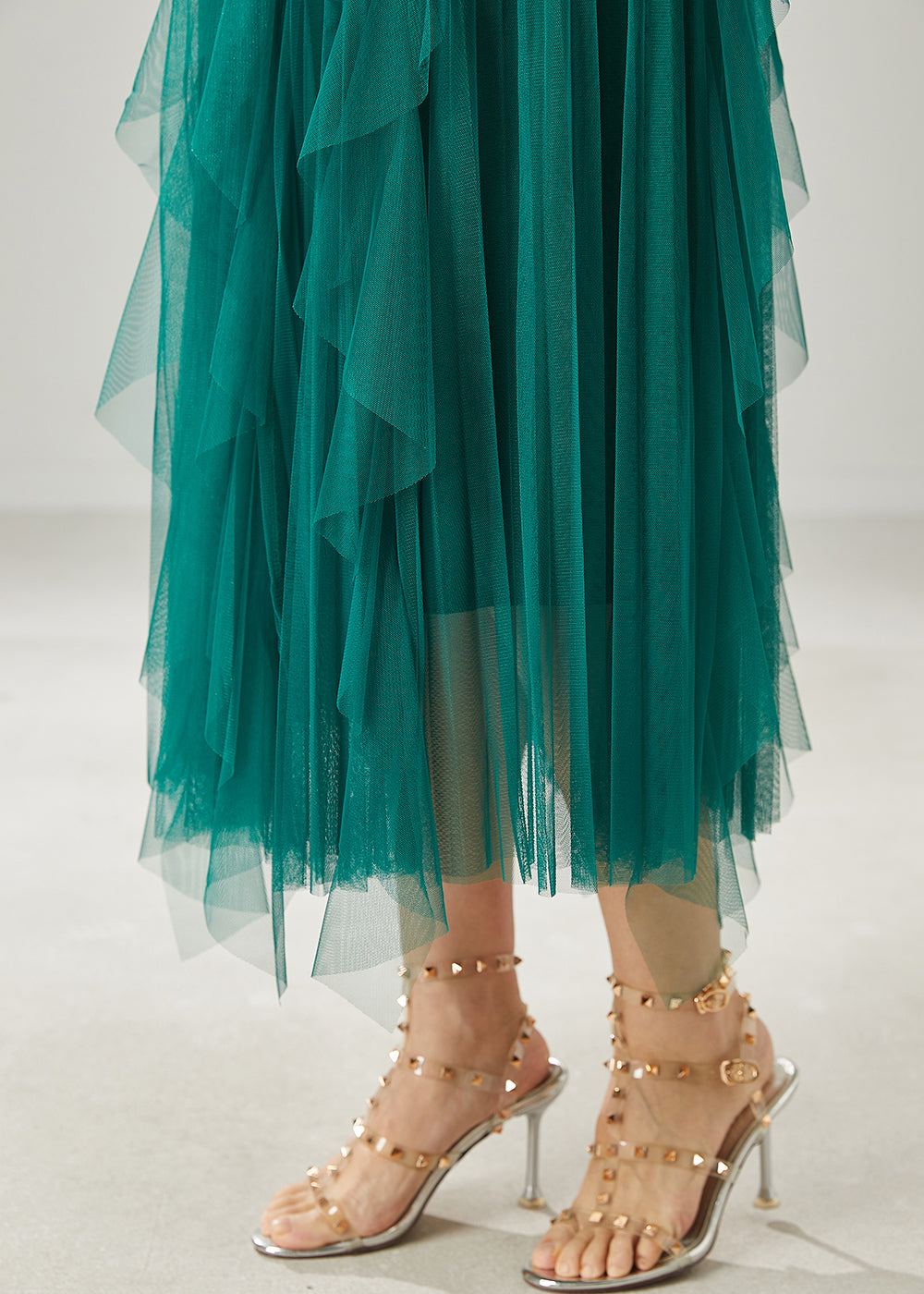 Beautifully Finished Garment in a Timeless Design