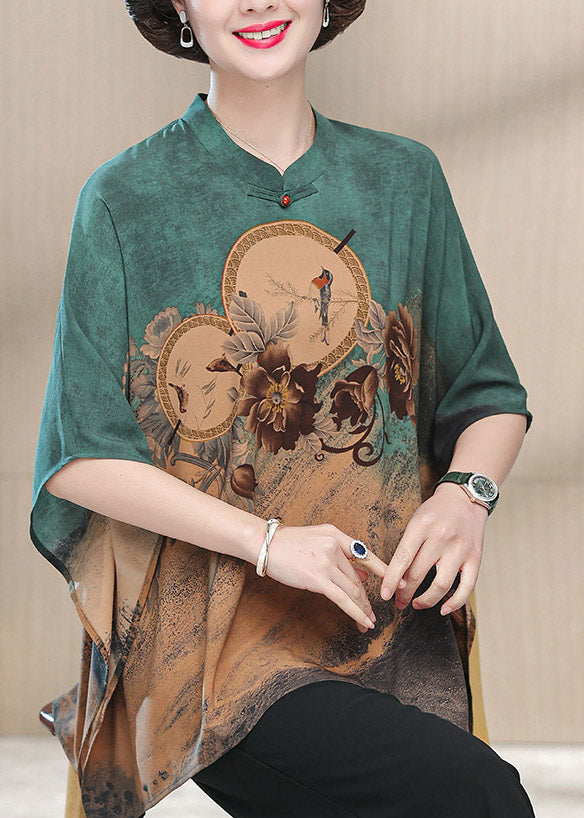 Effortlessly Elegant Top with a Timeless Design