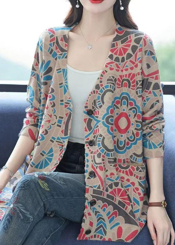 Elegantly Styled Coat for Everyday Wear