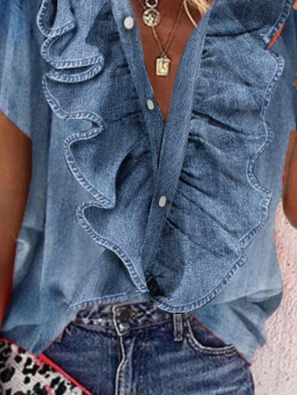 Sophisticated Shirt with a Clean Classic Look