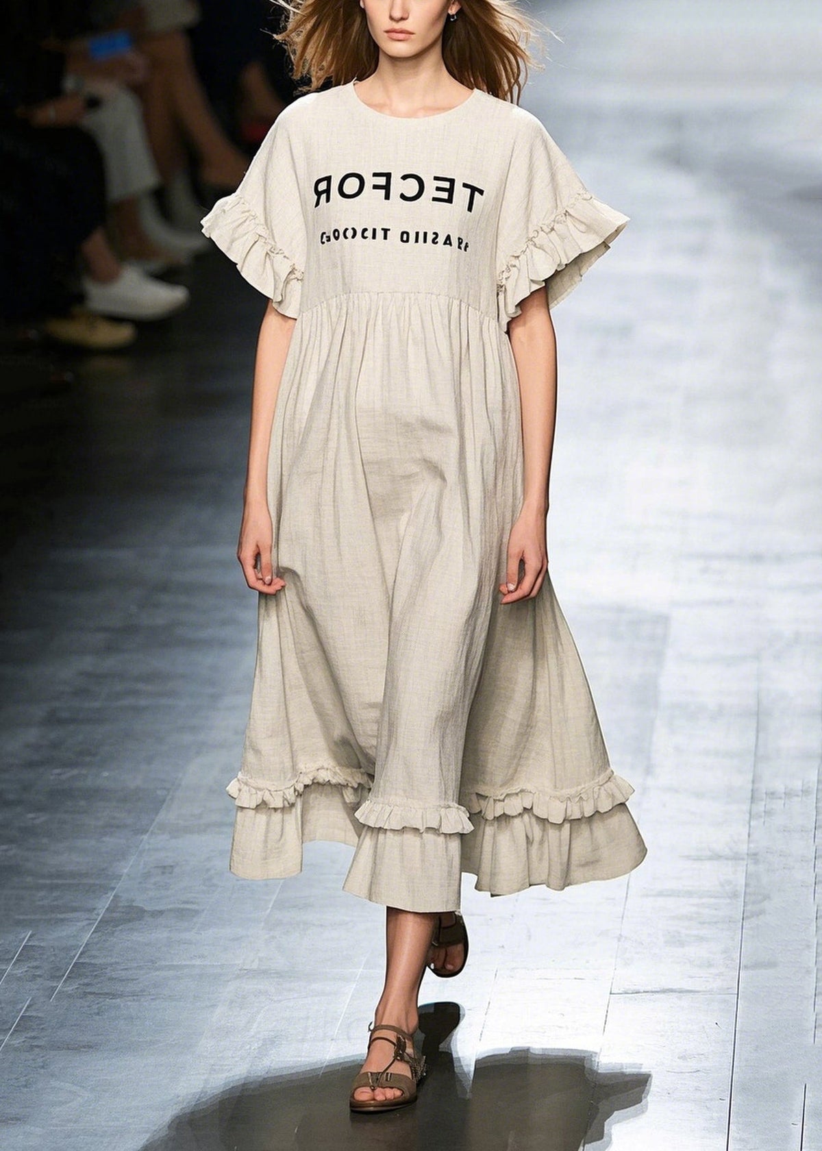 Well Tailored Dress with a Graceful Silhouette