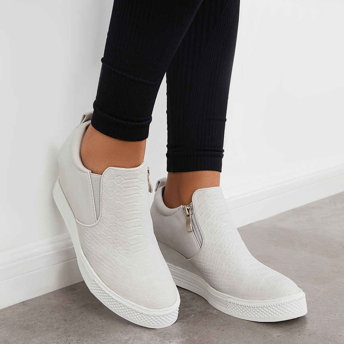 Comfortable Orthopedic Sneakers for Daily Wear