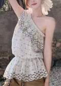 Well Tailored Top with a Graceful Silhouette