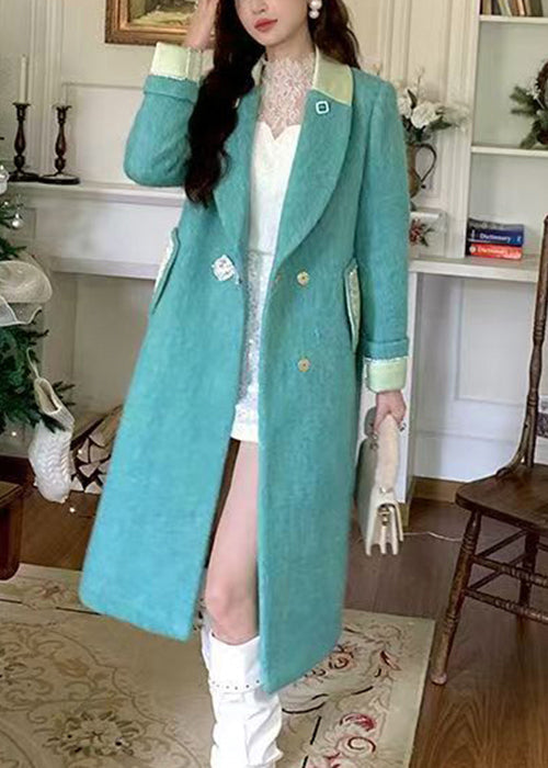 Sophisticated Coat with a Clean Classic Look