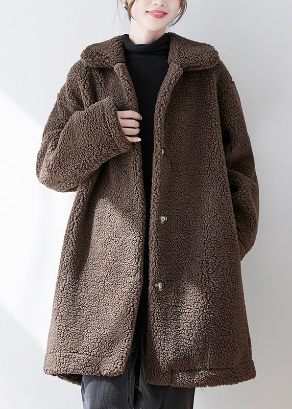 Classic Vintage Coat with a Flattering Fit
