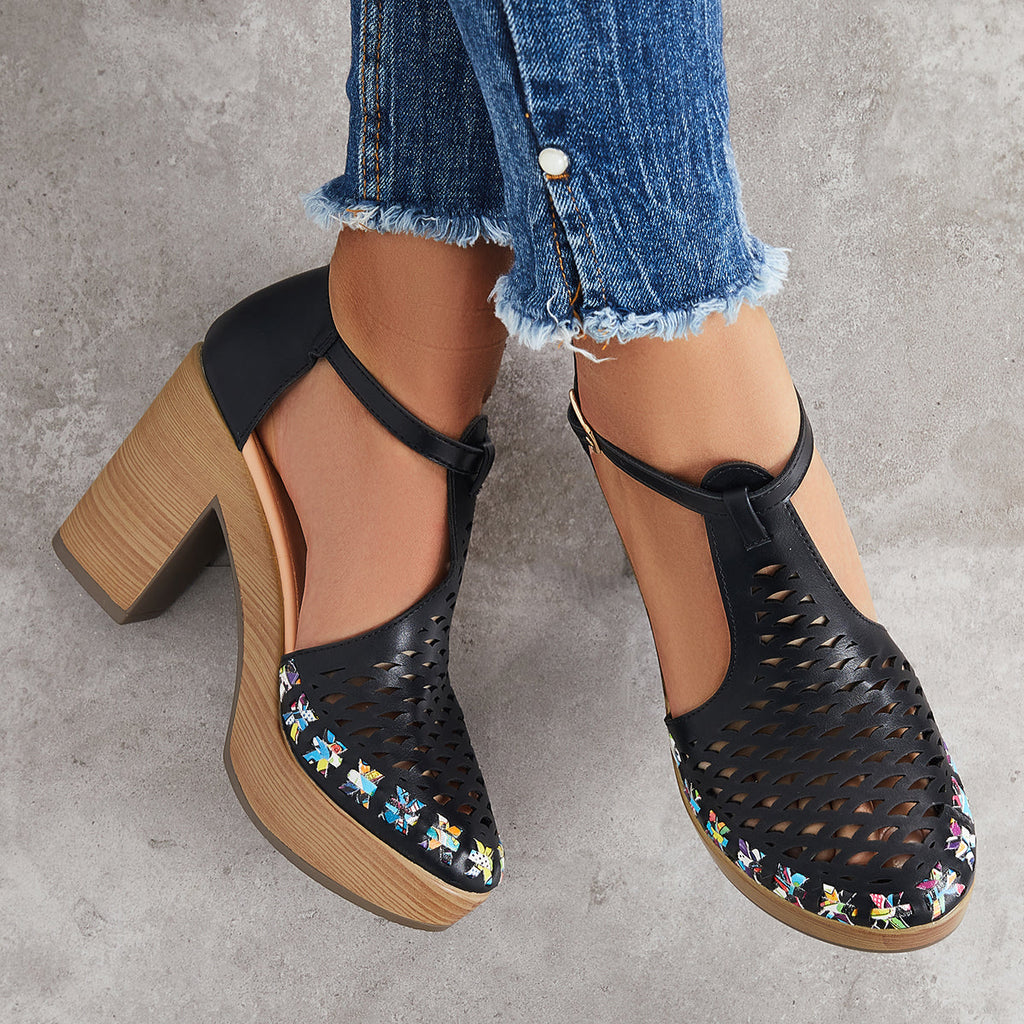Classic Orthopedic Sandals with Timeless Style