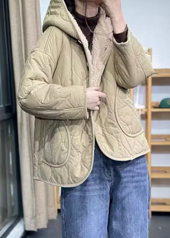Beautifully Finished Coat in a Timeless Design