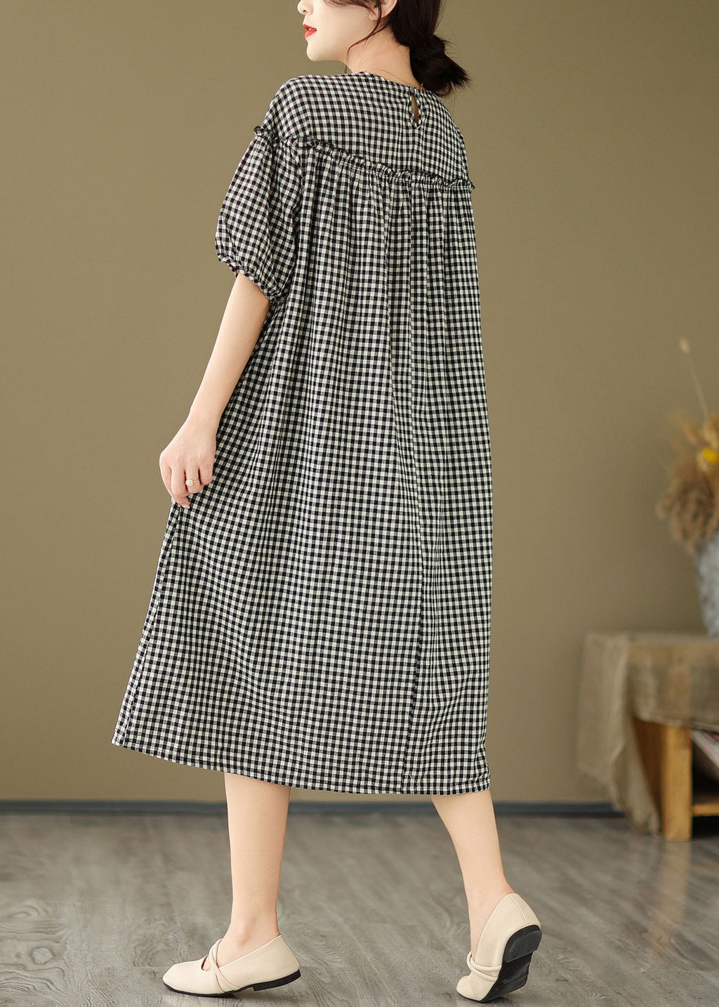 Beautifully Crafted Dress in a Classic Style