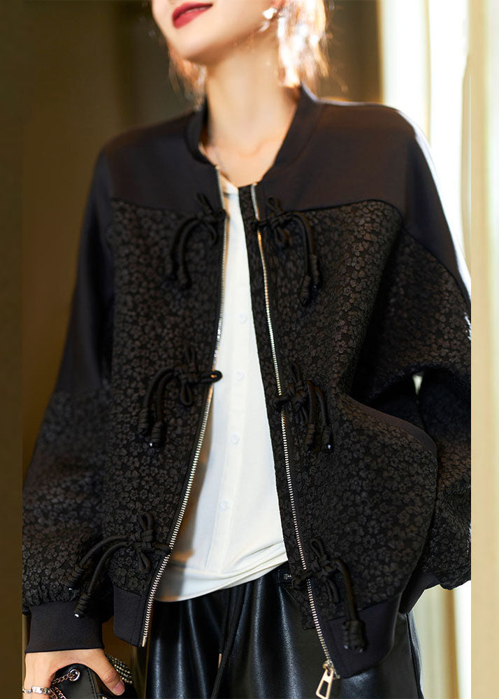 Effortlessly Elegant Coat with a Timeless Design