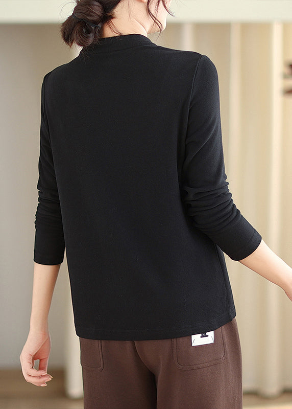 Effortlessly Elegant Blouse with a Timeless Design