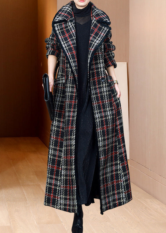 Elegantly Styled Coat for Everyday Wear