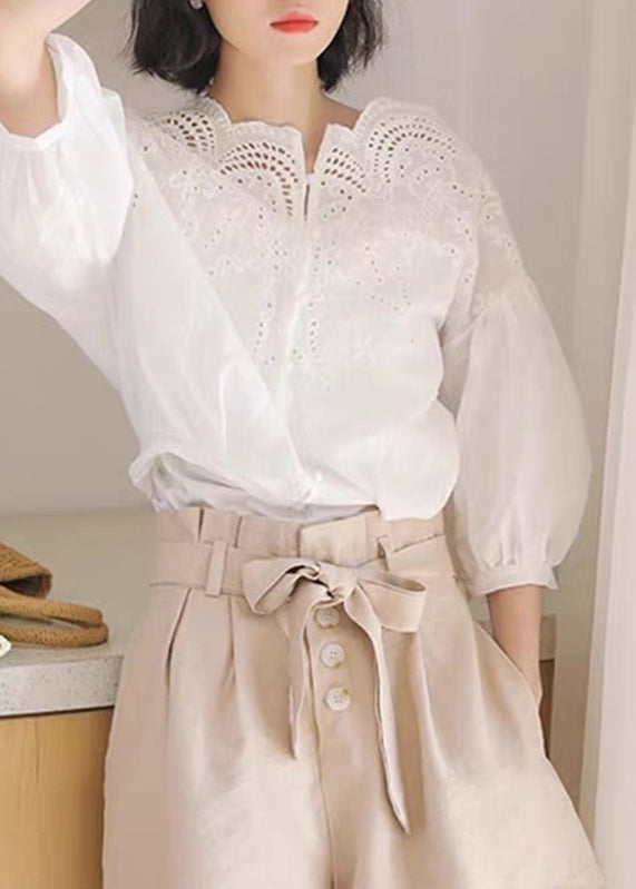 Classic Vintage Shirt with a Flattering Fit