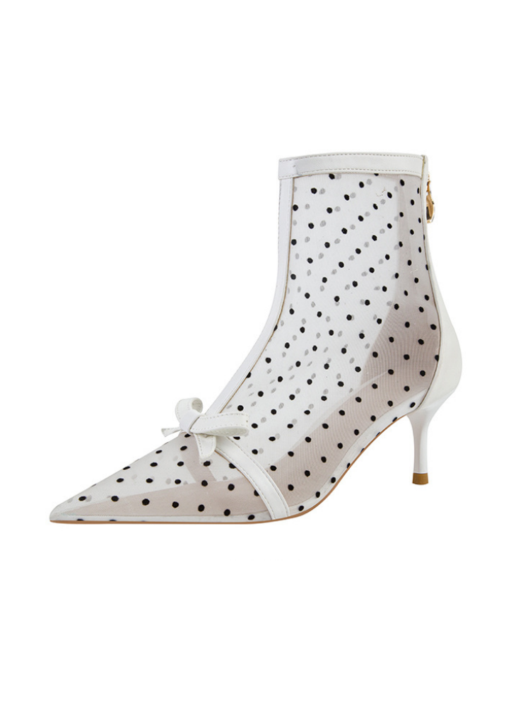 Graceful Orthopedic Boots for Modern Look