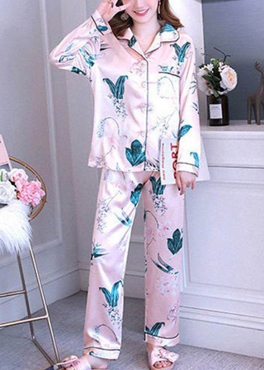 Casually Elegant Garment with a Refined Edge