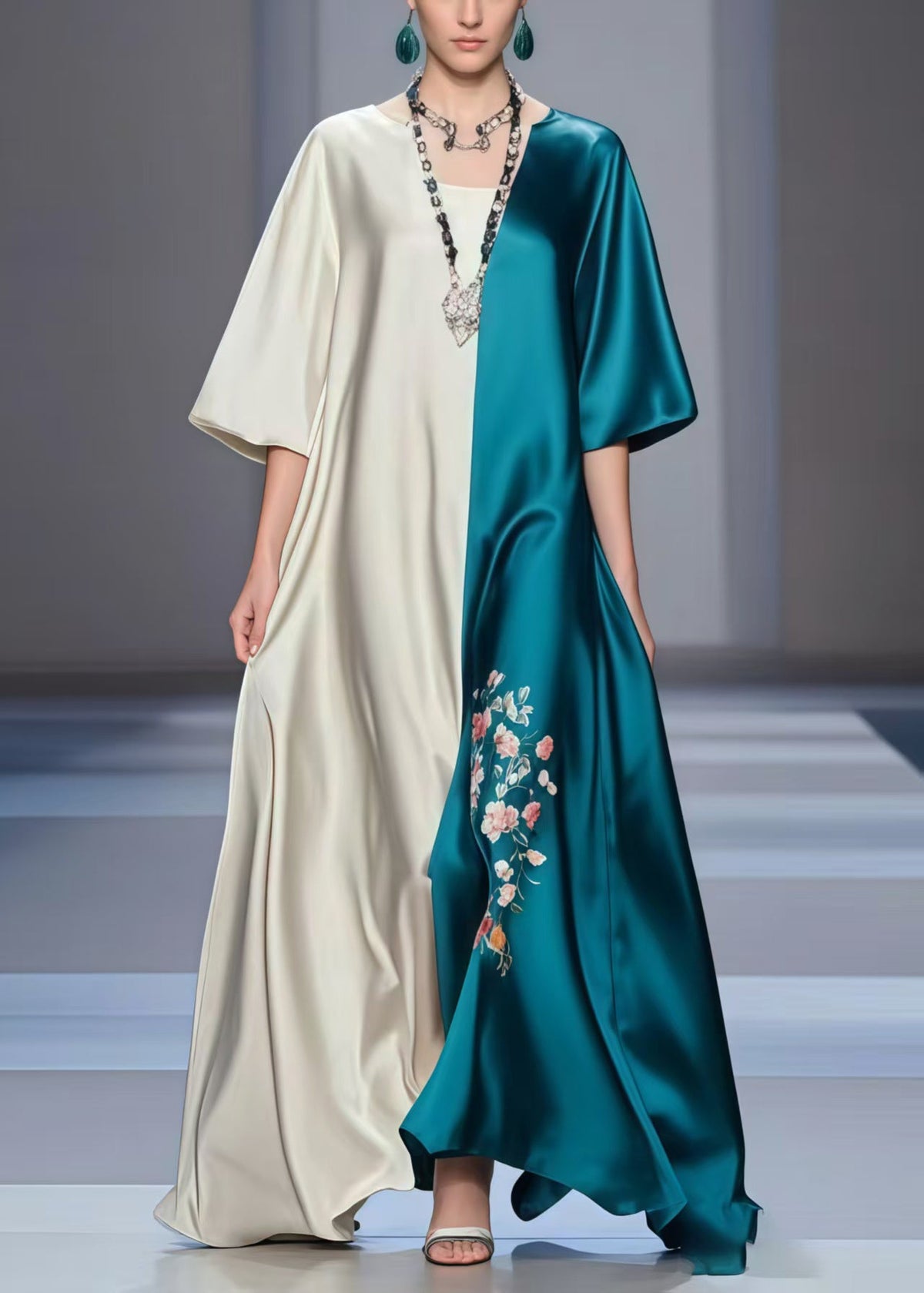 Well Tailored Dress with a Graceful Silhouette