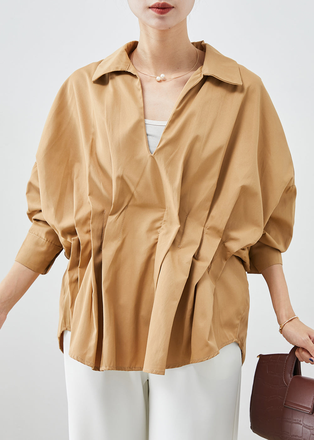 Classic Vintage Shirt with a Flattering Fit