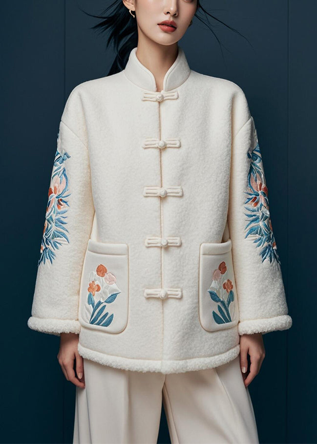 Sophisticated Coat with a Clean Classic Look