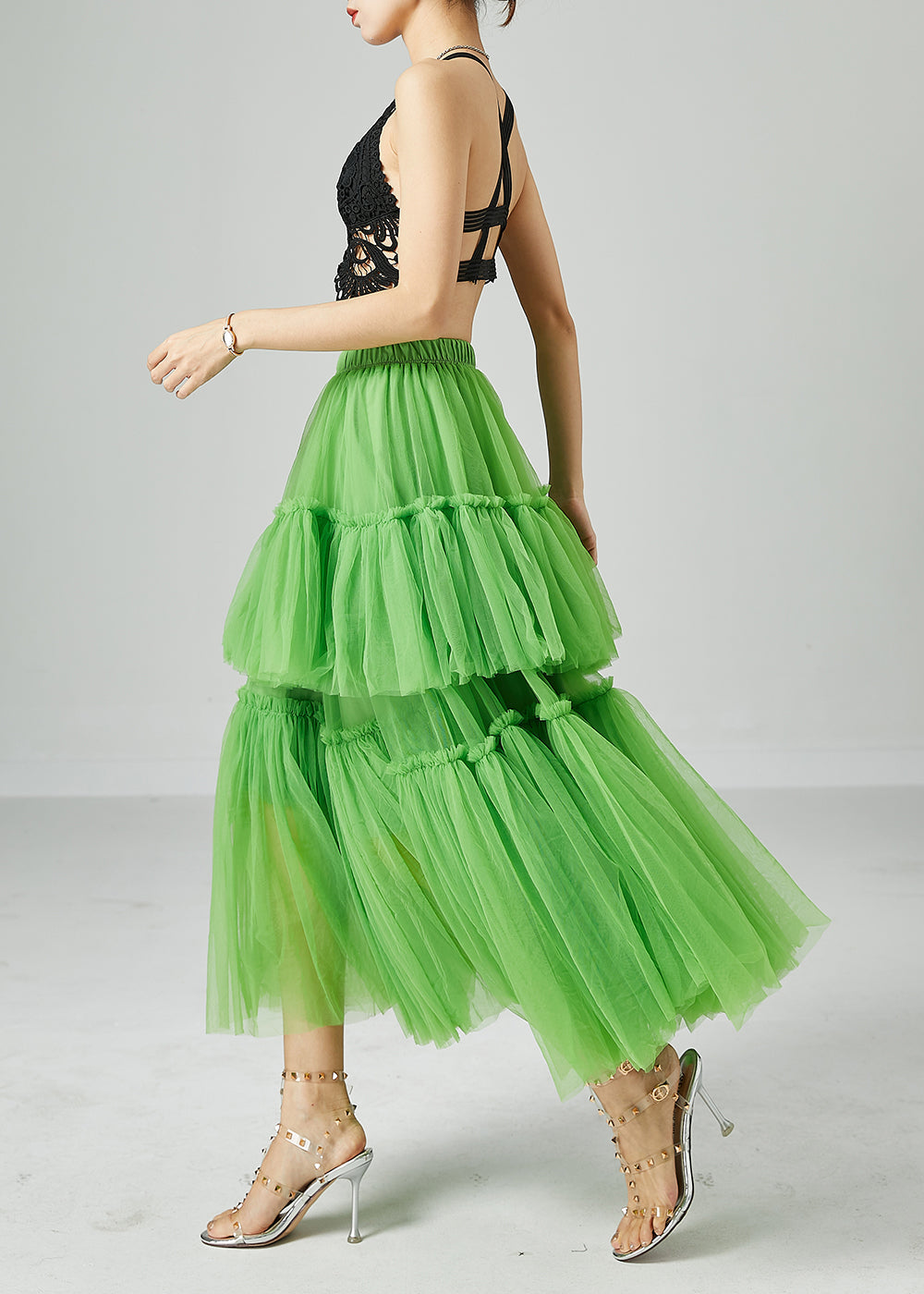 Well Tailored Garment with a Graceful Silhouette