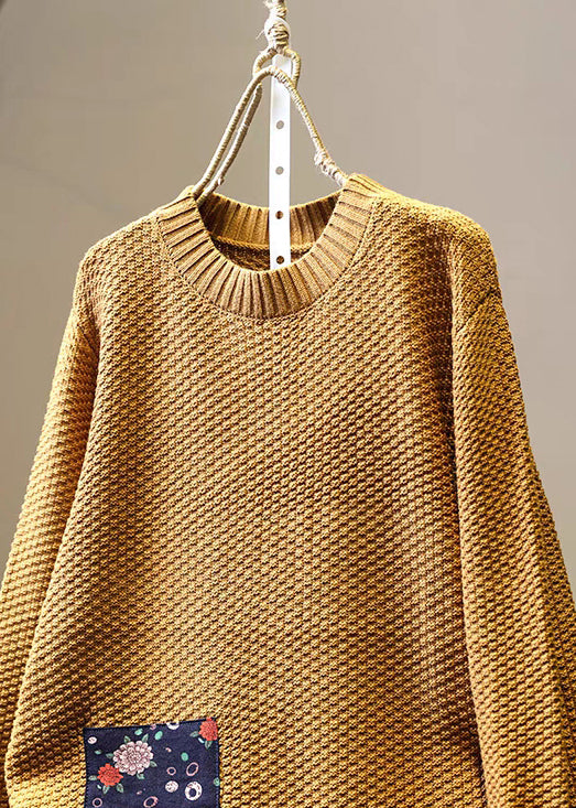 Classic Vintage Sweater with a Flattering Fit