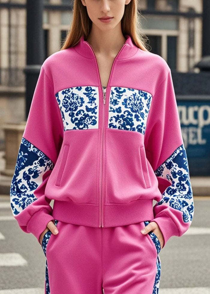 Well Tailored Coat with a Graceful Silhouette
