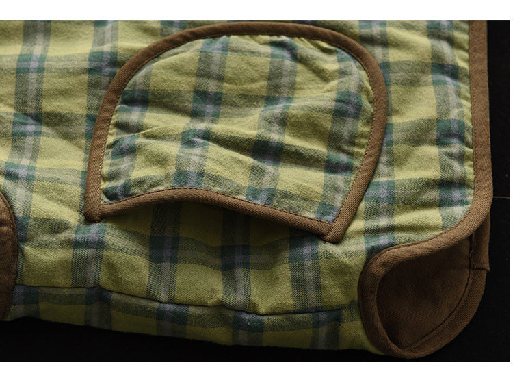 Effortlessly Elegant Garment with a Timeless Design