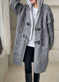 Effortlessly Elegant Sweater with a Timeless Design